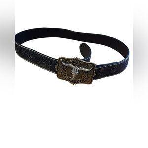 Women’s Black Western Belt with Bull Buckle